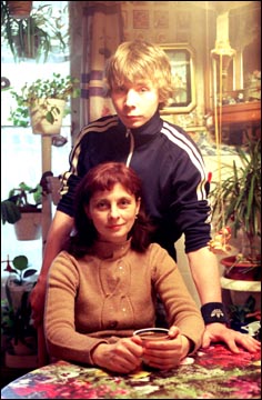 Марина Анатольевна и Денис. Повиг жизни. (Фото Сергея Кузнецова)